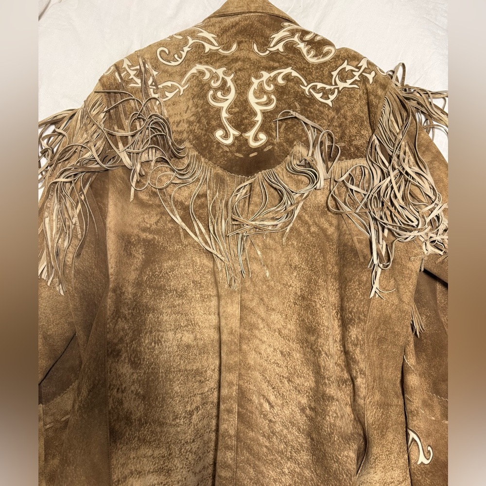 Pristine Men's Tan Suede Fringe Jacket with appliqué - Picture 6 of 8